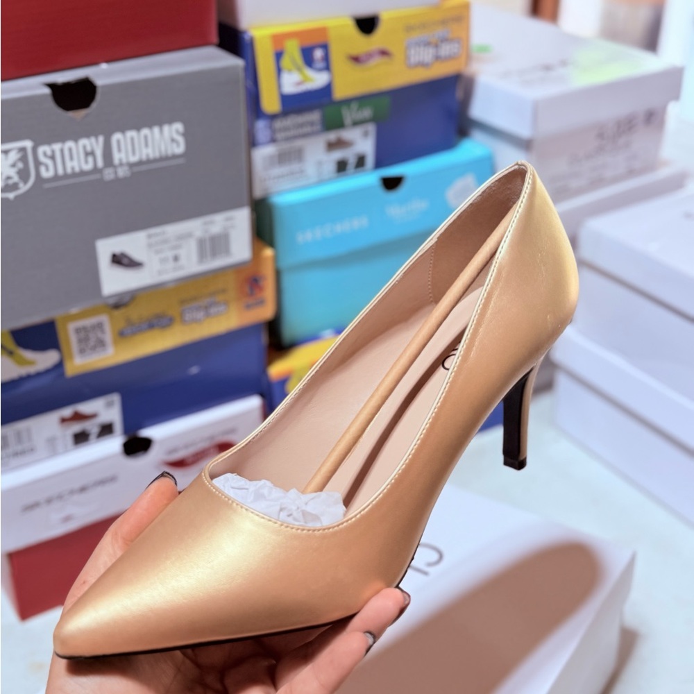 Classic Gold Stiletto Heels